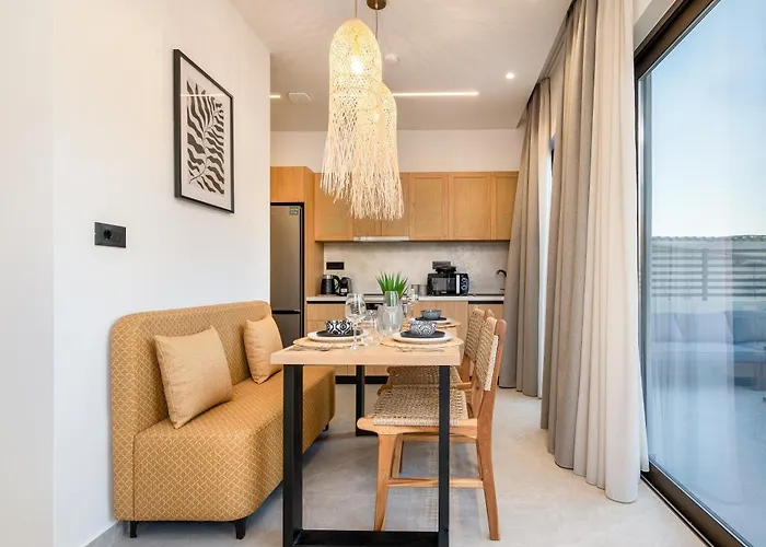 Luxury Homes - Zoe *