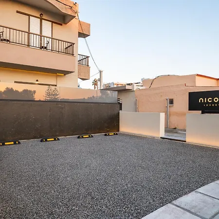 Luxury Homes - Zoe *