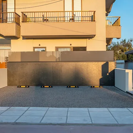 Luxury Homes - Zoe *