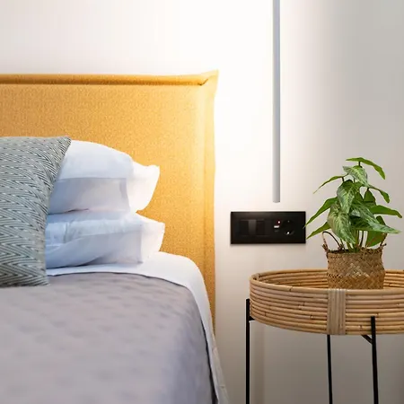 Luxury Homes - Zoe Apartment *