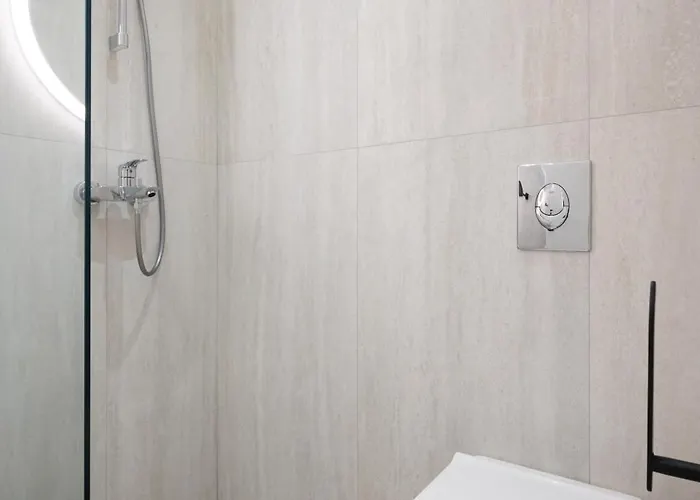 Luxury Homes - Zoe *